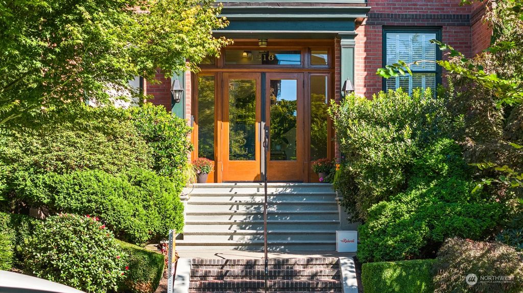 Photo of 1216 1st Avenue W #302, Seattle, WA 98119 (MLS # 2162523)