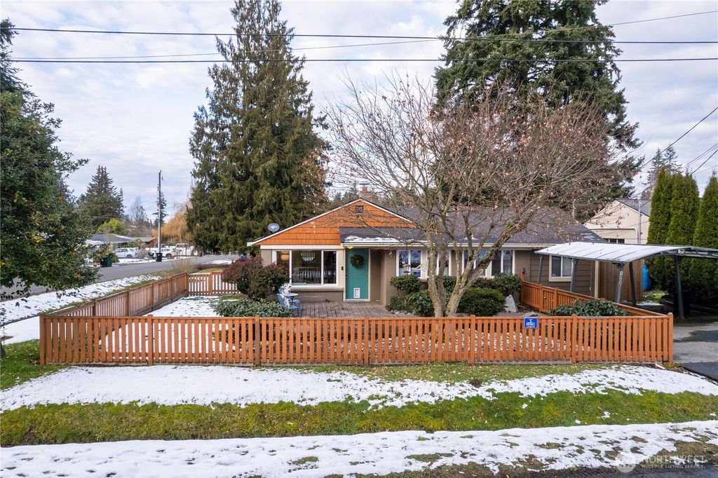 Photo of 1302 N 188th Street, Shoreline, WA 98133 (MLS # 2331571)