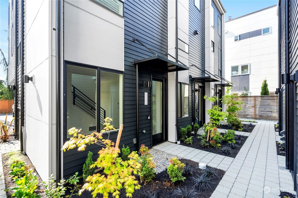 Photo of 4107 C 42nd Avenue SW, Seattle, WA 98116 (MLS # 2132907)