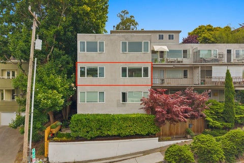 Photo of 632 13th Avenue E #19, Seattle, WA 98102 (MLS # 2591205)