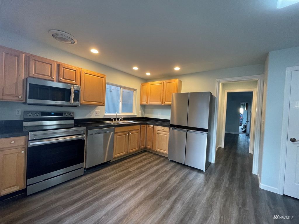 Photo of 12225 47th Avenue S, Tukwila, WA 98178 (MLS # 1976820)