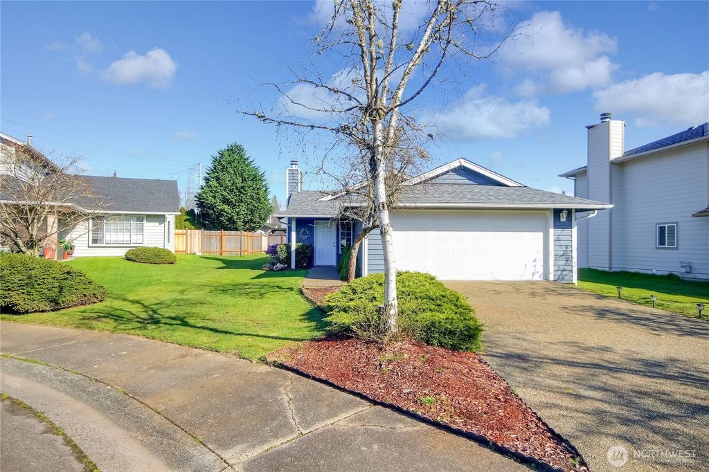 Photo of 1430 SW 352nd Ct Ct, Federal Way, WA 98023 (MLS # 2493987)