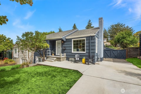 Photo of 6052 37th Ave AVE SW, Seattle, WA 98126 (MLS # 2578261)
