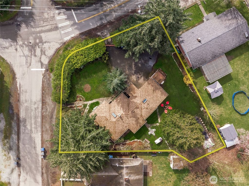 Photo of 14235 6th Avenue SW, Burien, WA 98166 (MLS # 2498184)