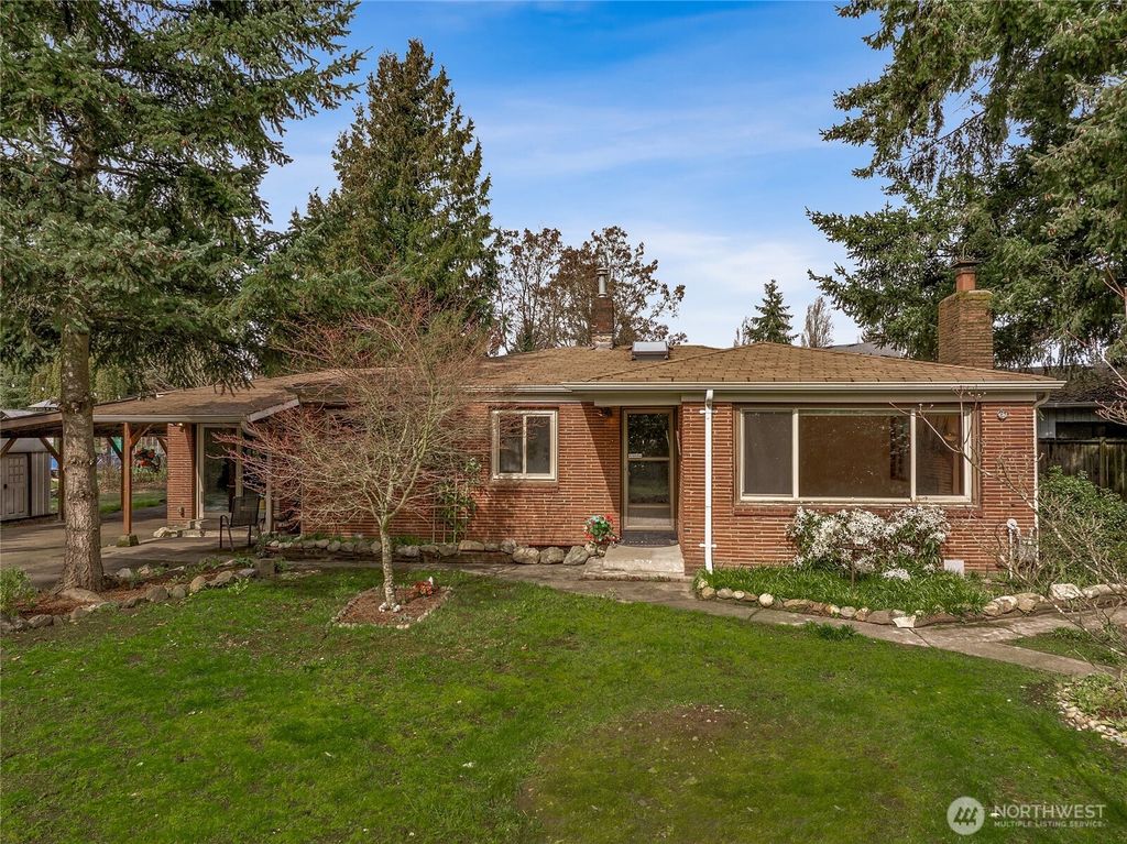 Photo of 14235 6th Avenue SW, Burien, WA 98166 (MLS # 2498184)