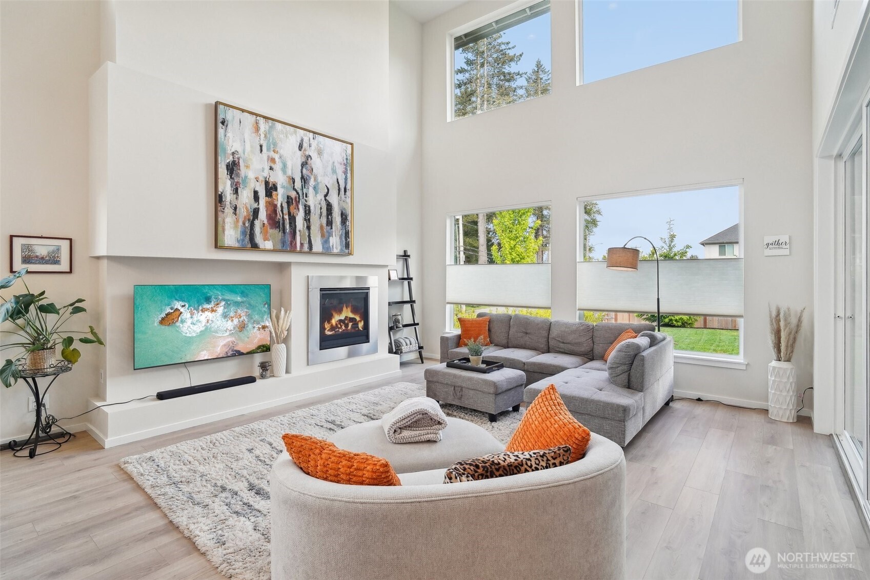 902 SE 10th Street