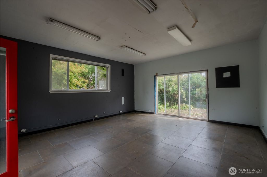 Photo of 2301 NW 67th Street, Seattle, WA 98117 (MLS # 2398813)