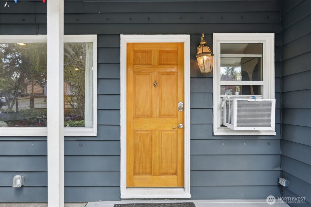 Photo of 5520 S Leo Street, Seattle, WA 98178 (MLS # 2352830)