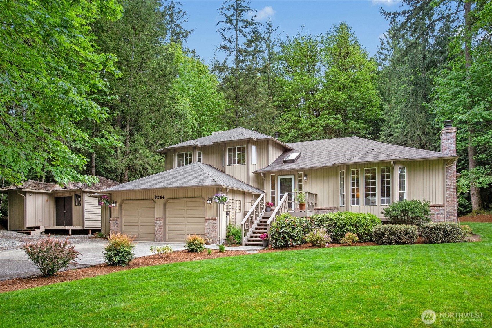 9244 215th Avenue NE