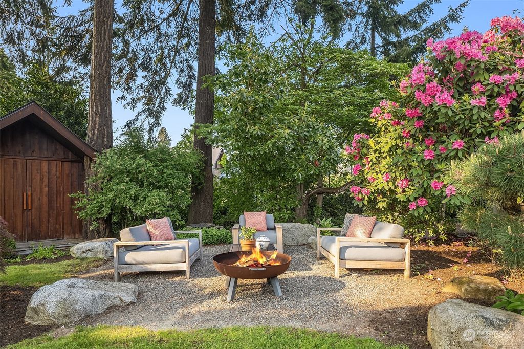Photo of 19520 22nd Avenue NW, Shoreline, WA 98177 (MLS # 2070230)