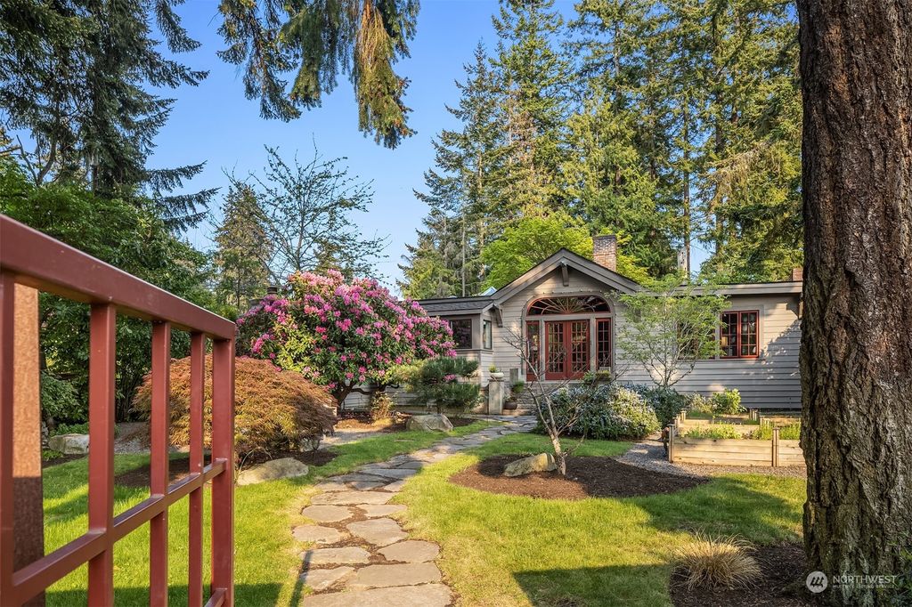 Photo of 19520 22nd Avenue NW, Shoreline, WA 98177 (MLS # 2070230)