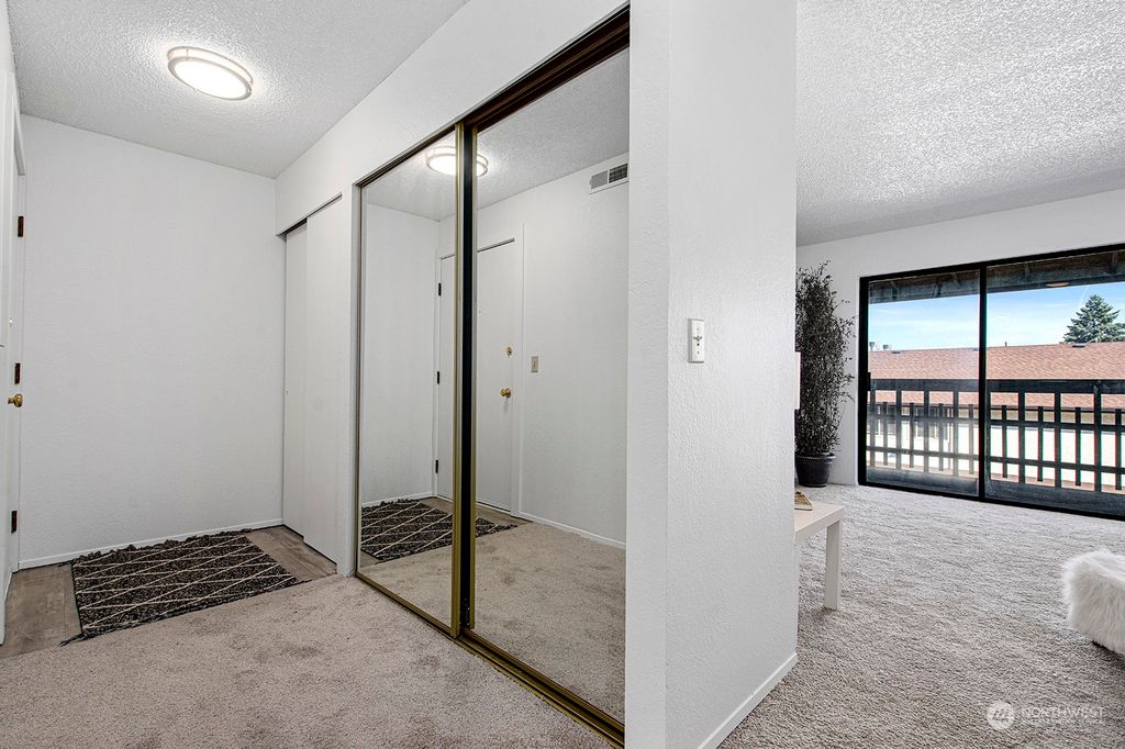 Photo of 3521 S 160th Street #C3, SeaTac, WA 98188 (MLS # 2164309)