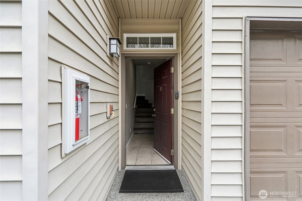 Photo of 17730 134th Lane SE, Renton, WA 98058 (MLS # 2355023)