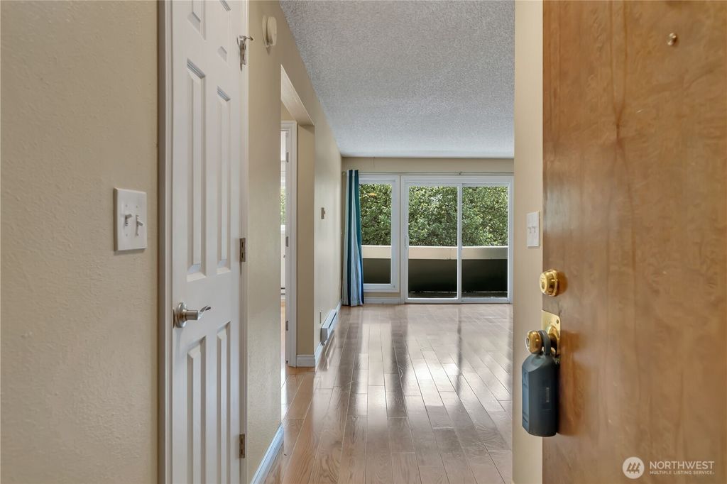 Photo of 236 S 152nd Street #303, Burien, WA 98148 (MLS # 2522030)