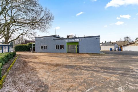 351 Park Avenue N Renton WA 98057