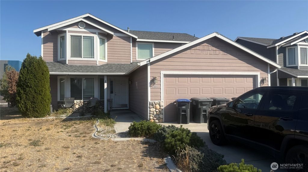 Photo of 2001 Perch Avenue, Moses Lake, WA 98837 (MLS # 2442243)