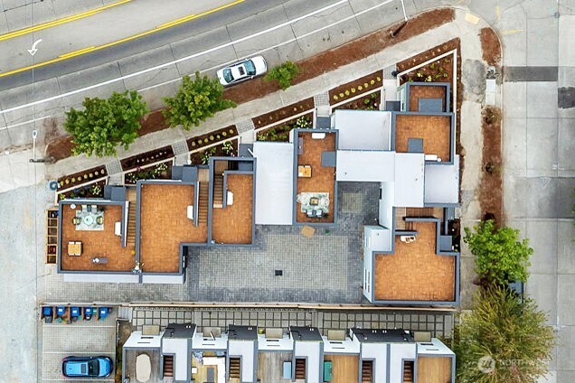 6408 Fauntleroy Way SW