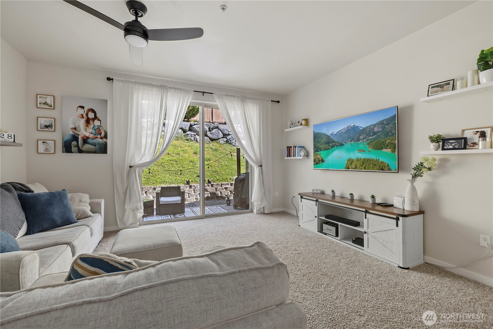1900 Weaver Road L102