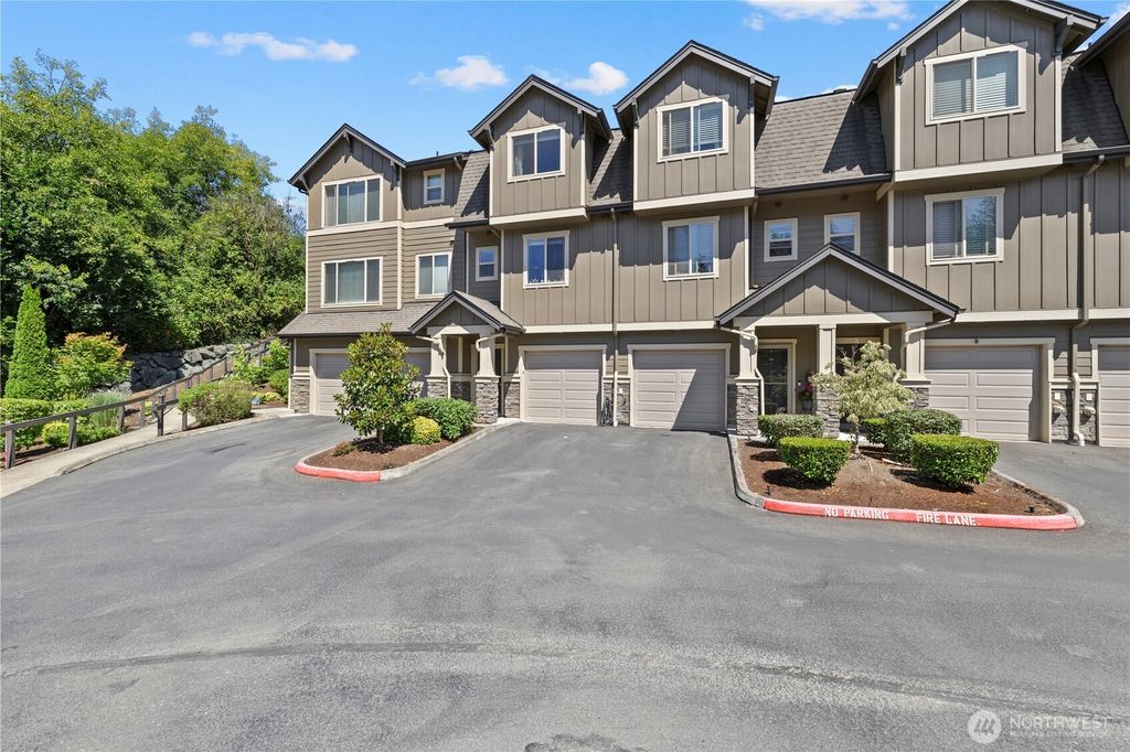 Photo of 1900 Weaver Road #L102, Snohomish, WA 98290 (MLS # 2414942)