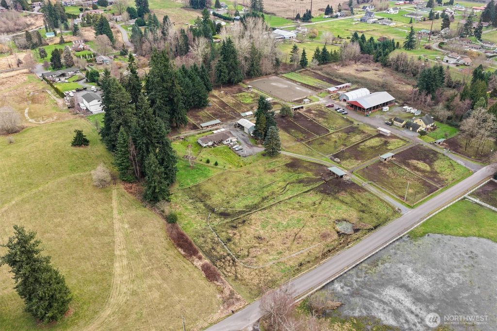 Photo of 7229 65th Avenue SE, Snohomish, WA 98290 (MLS # 2474678)