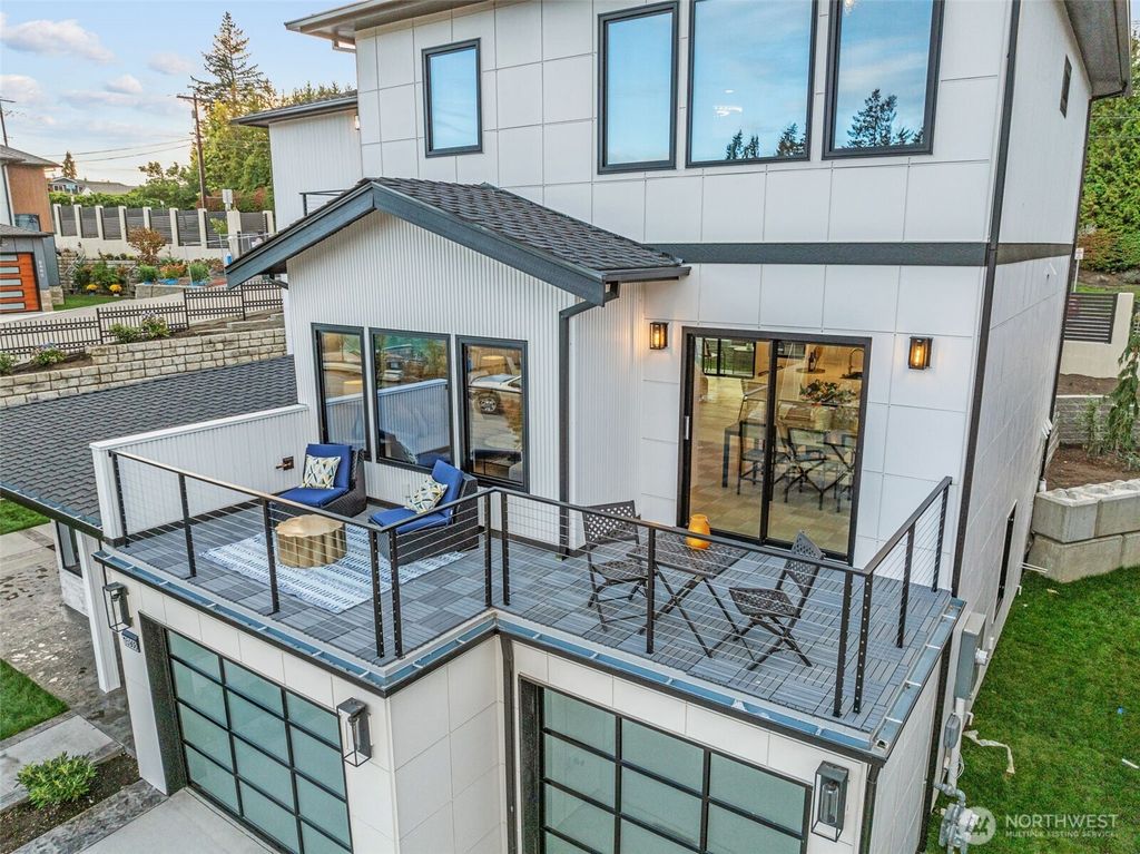 Photo of 15908 12th Place W, Lynnwood, WA 98087 (MLS # 2465636)