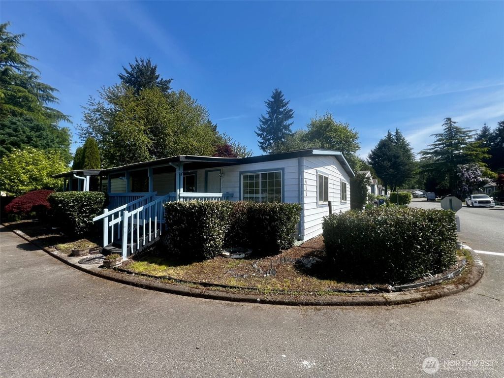 Photo of 4248 A St SE ST #411, Auburn, WA 98002 (MLS # 2520260)