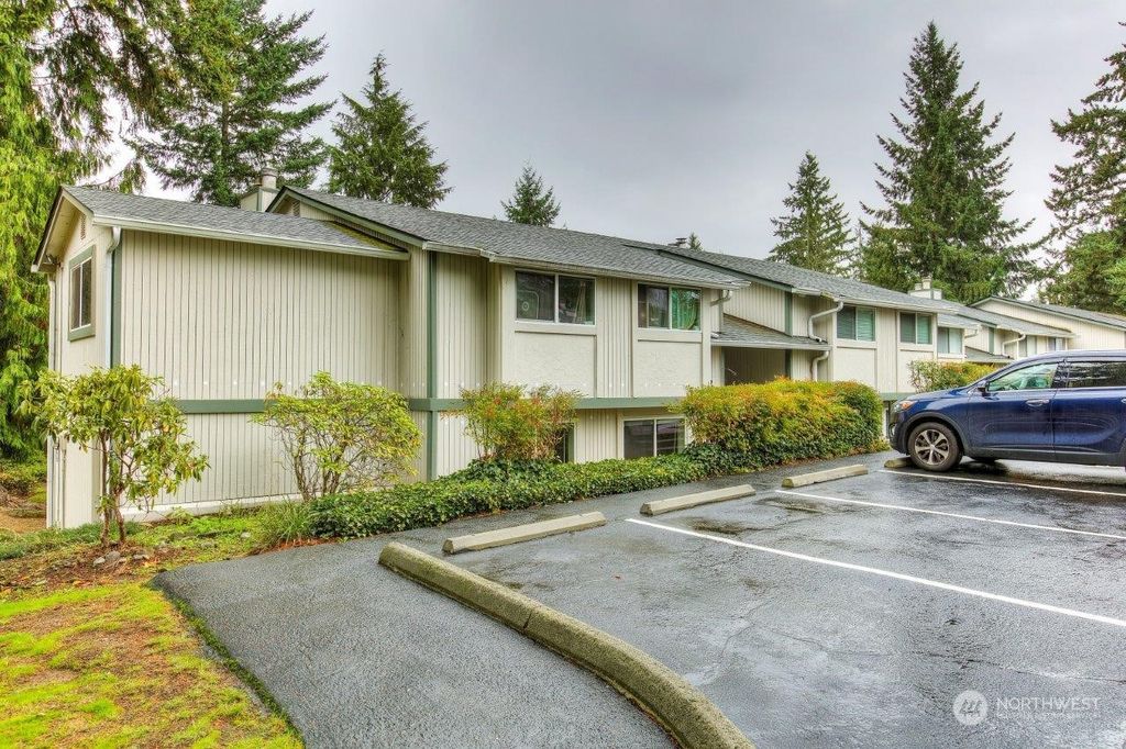 Photo of 32304 4th Place S #R6, Federal Way, WA 98003 (MLS # 2178665)