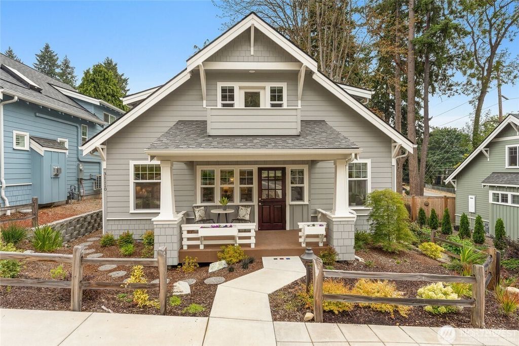 Photo of 31110 6th Lane SW, Federal Way, WA 98023 (MLS # 2425090)