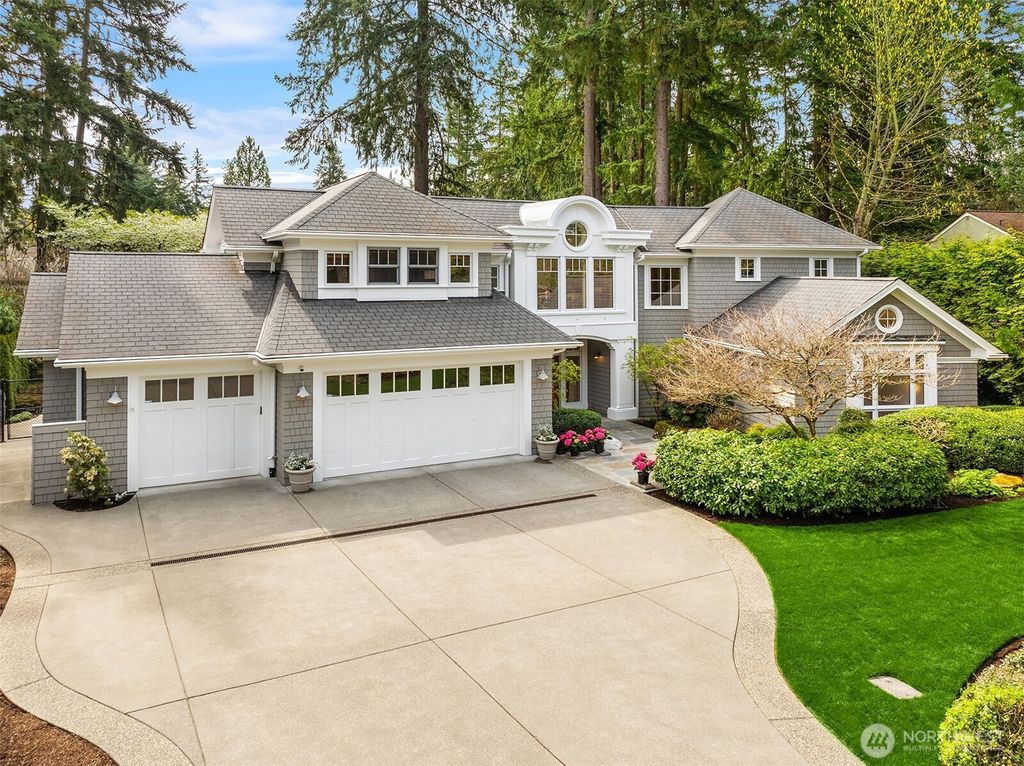 Photo of 10217 SE 21st Street, Bellevue, WA 98004 (MLS # 2356337)
