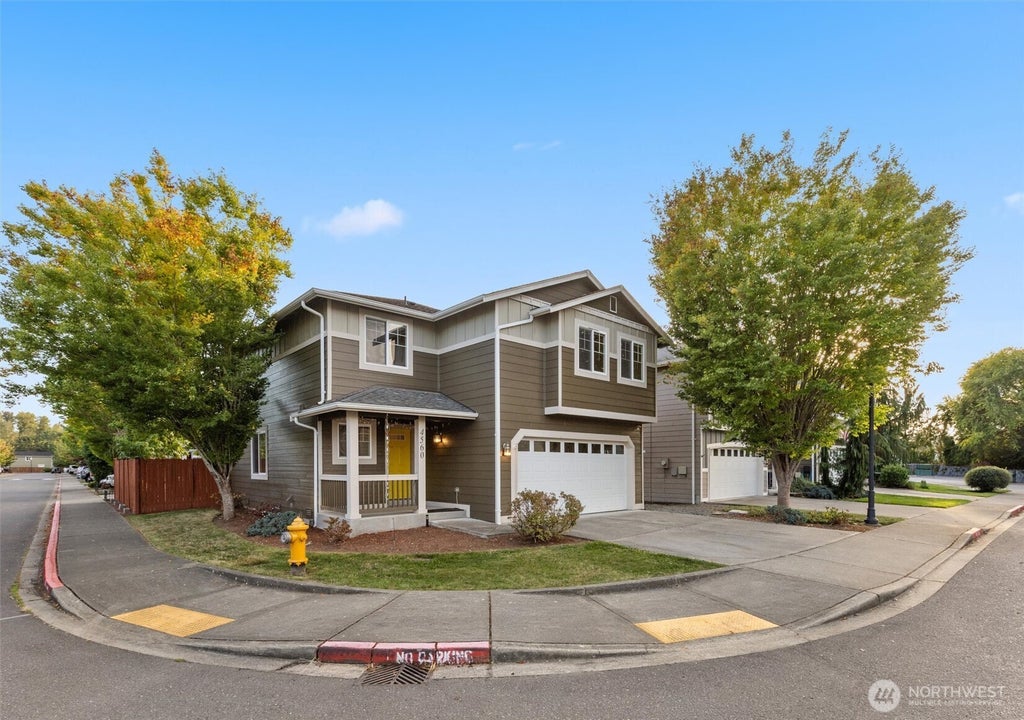 Photo of 4560 148th Street NE, Marysville, WA 98271 (MLS # 2585802)