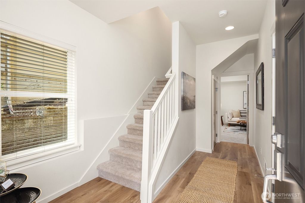 Photo of 597 Alpine Ridge Place NW, Issaquah, WA 98027 (MLS # 2427626)