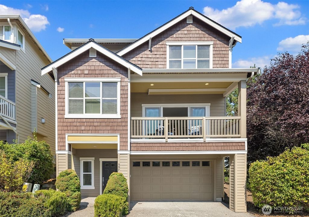 Photo of 597 Alpine Ridge Place NW, Issaquah, WA 98027 (MLS # 2427626)
