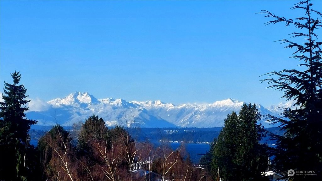 Photo of 6055 35th Avenue SW #205, Seattle, WA 98126 (MLS # 2002212)