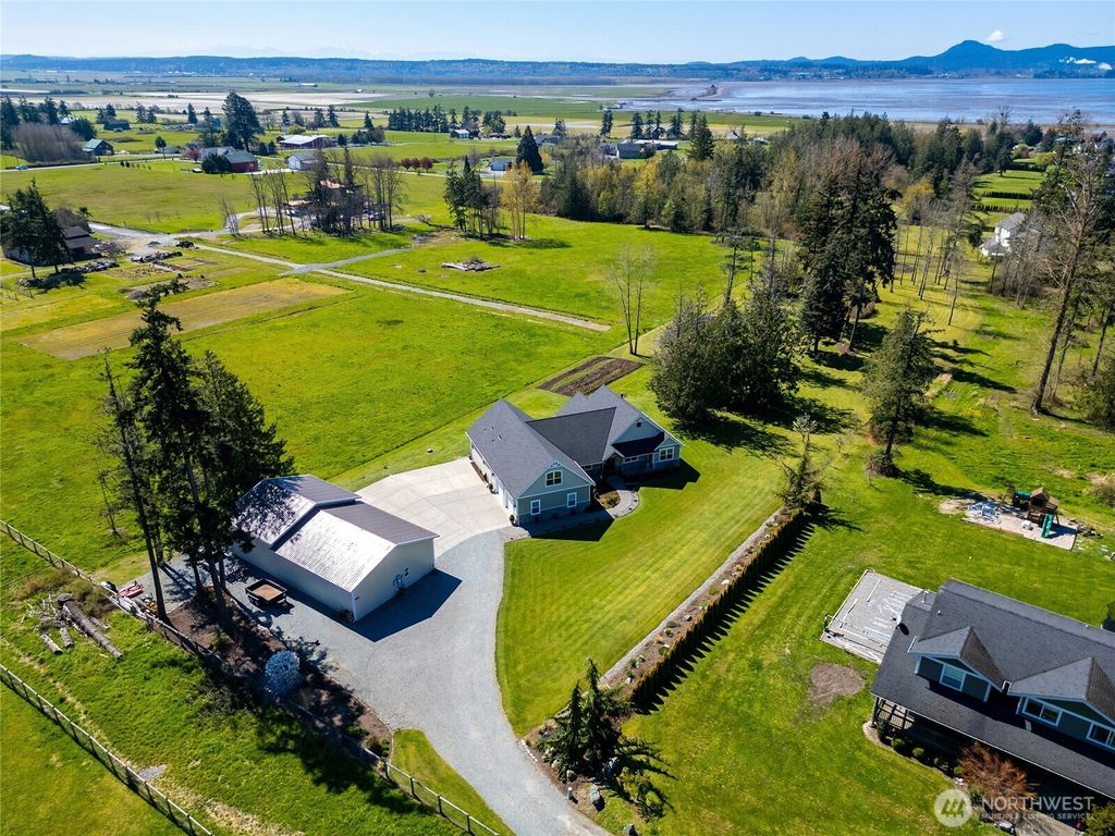 Photo of 11611 Marihugh Place, Mount Vernon, WA 98273 (MLS # 2509552)