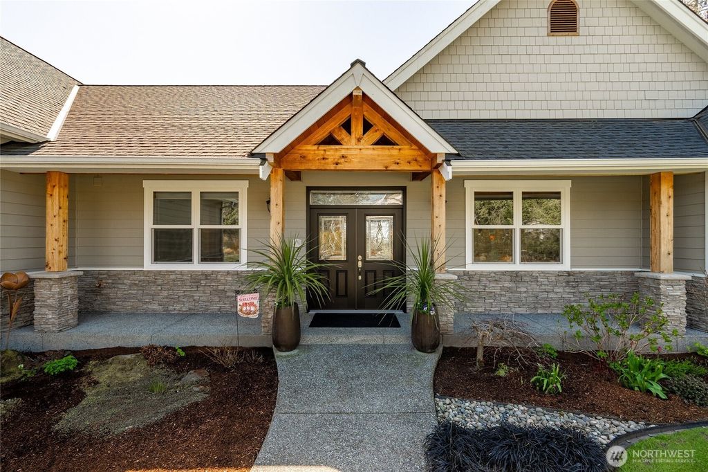 Photo of 11611 Marihugh Place, Mount Vernon, WA 98273 (MLS # 2509552)