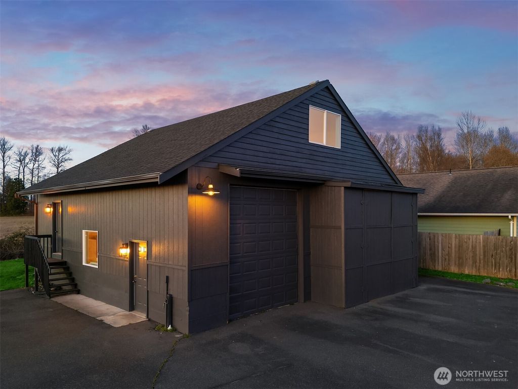 Photo of 1442 Sunset Avenue, Ferndale, WA 98248 (MLS # 2497877)
