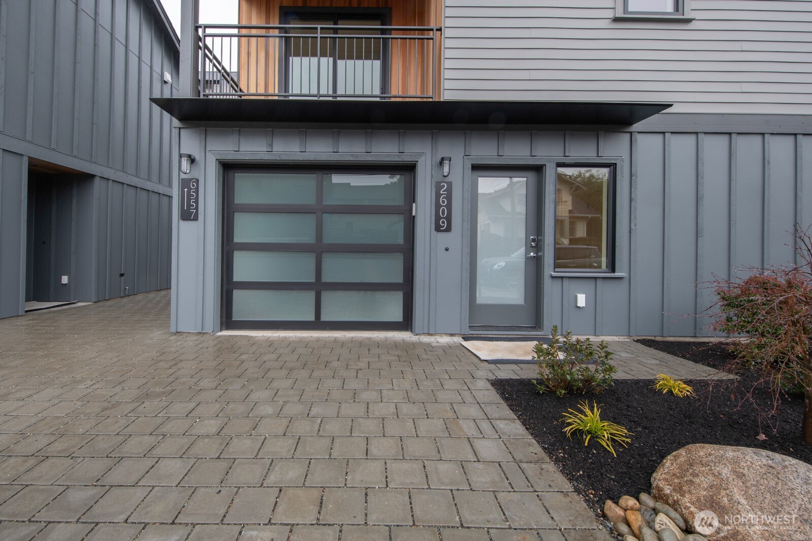 2609 NW 67th Street