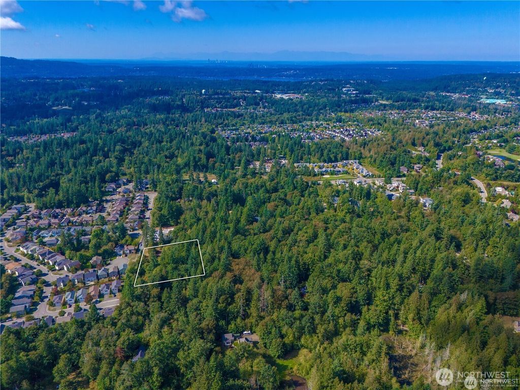 Photo of 25010 SE 17th Street, Sammamish, WA 98075 (MLS # 2498752)