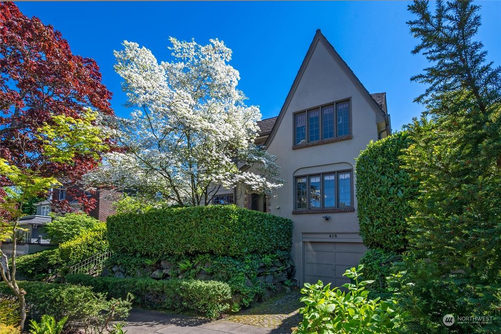 Photo of 415 McGraw Street, Seattle, WA 98109 (MLS # 2325504)