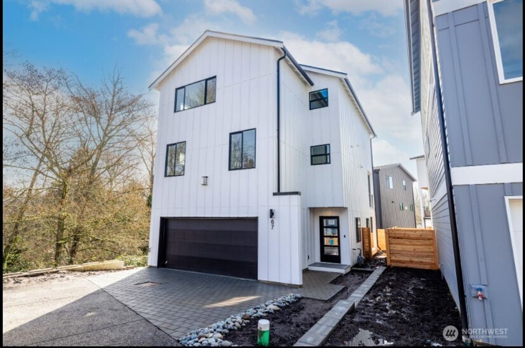 Photo of 6728 21st Avenue SW, Seattle, WA 98106 (MLS # 2422319)