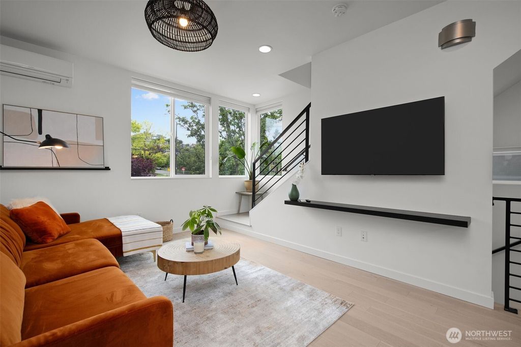 Photo of 4616 Woodland Park Avenue N, Seattle, WA 98103 (MLS # 2375437)