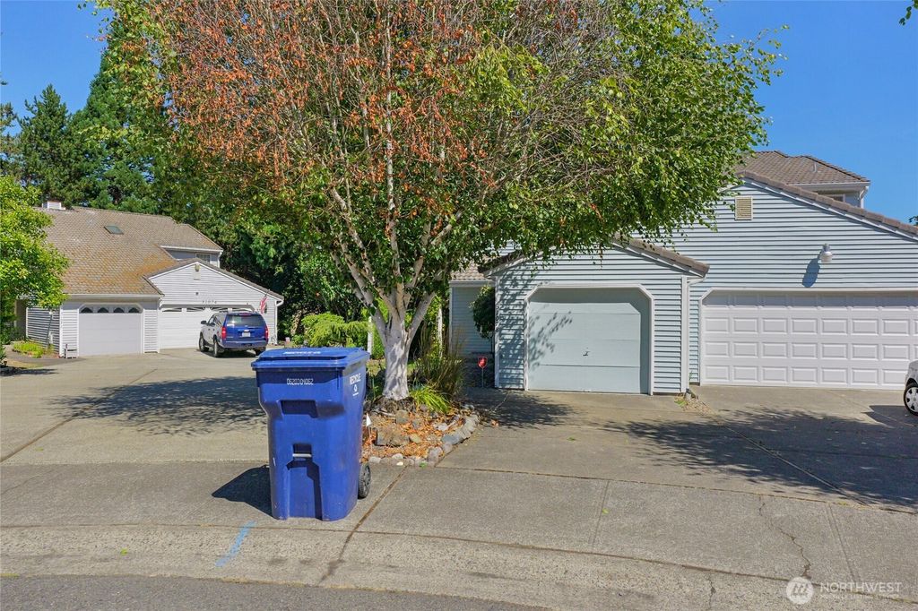 Photo of 31078 9th Avenue S, Federal Way, WA 98003 (MLS # 2422911)
