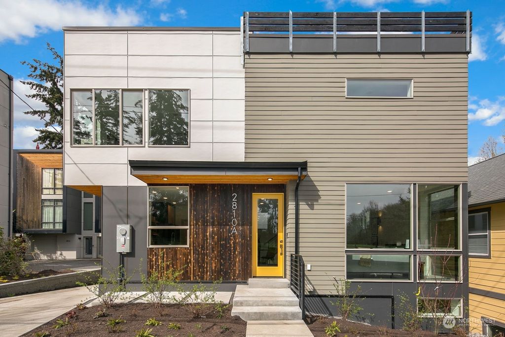 Photo of 2810 SW Genesee Street #A, Seattle, WA 98126 (MLS # 2055750)