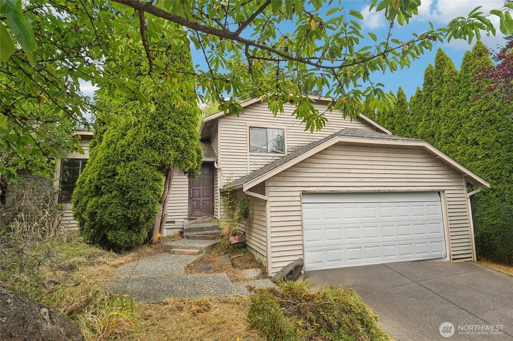 Photo of 525 164th Place SE, Bothell, WA 98012 (MLS # 2416708)