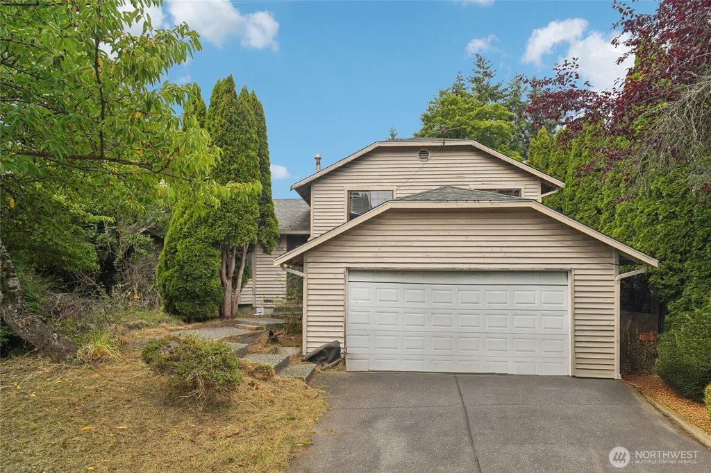 Photo of 525 164th Place SE, Bothell, WA 98012 (MLS # 2416708)