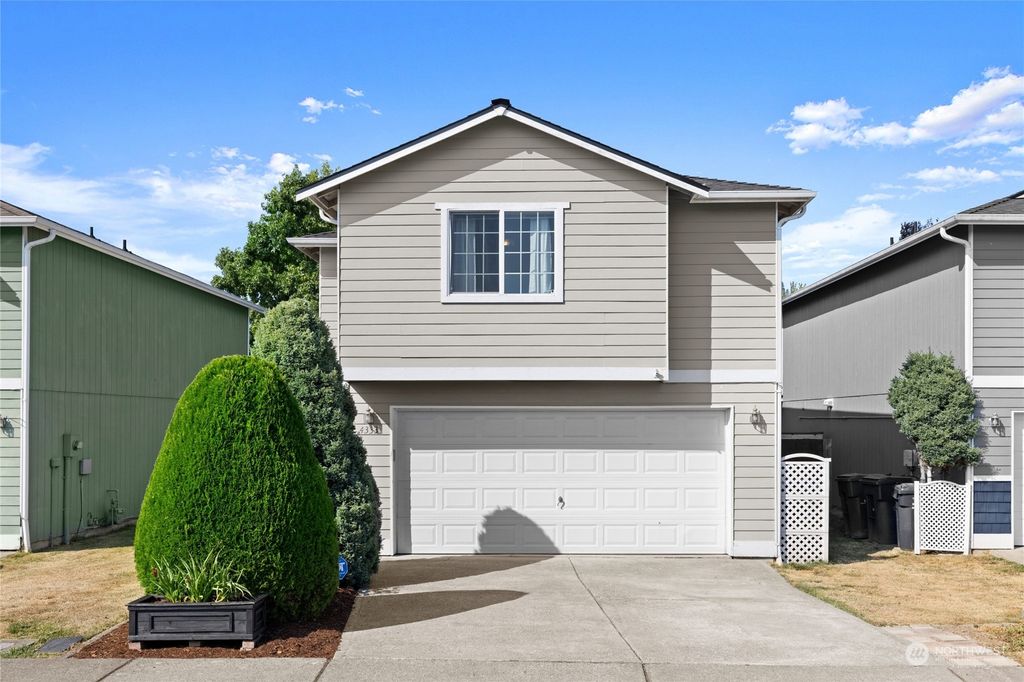 Photo of 4333 151st Street NE #106, Marysville, WA 98271 (MLS # 2016525)