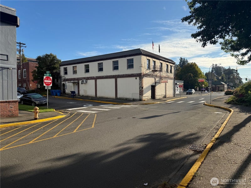 301 Allen Street