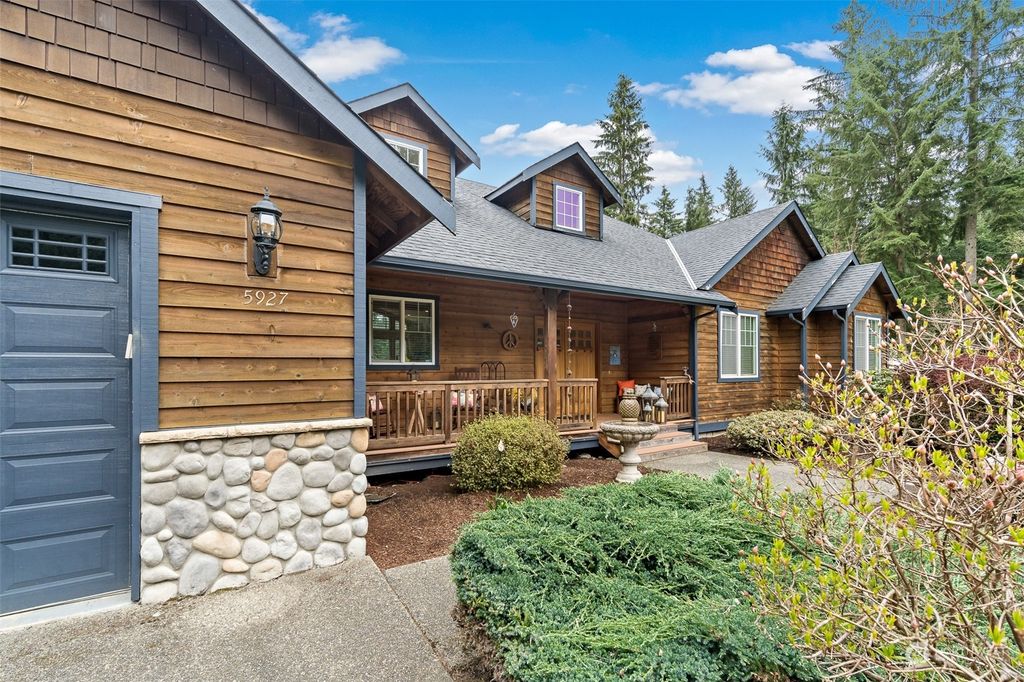 Photo of 5927 205th Avenue SE, Snohomish, WA 98290 (MLS # 2225151)