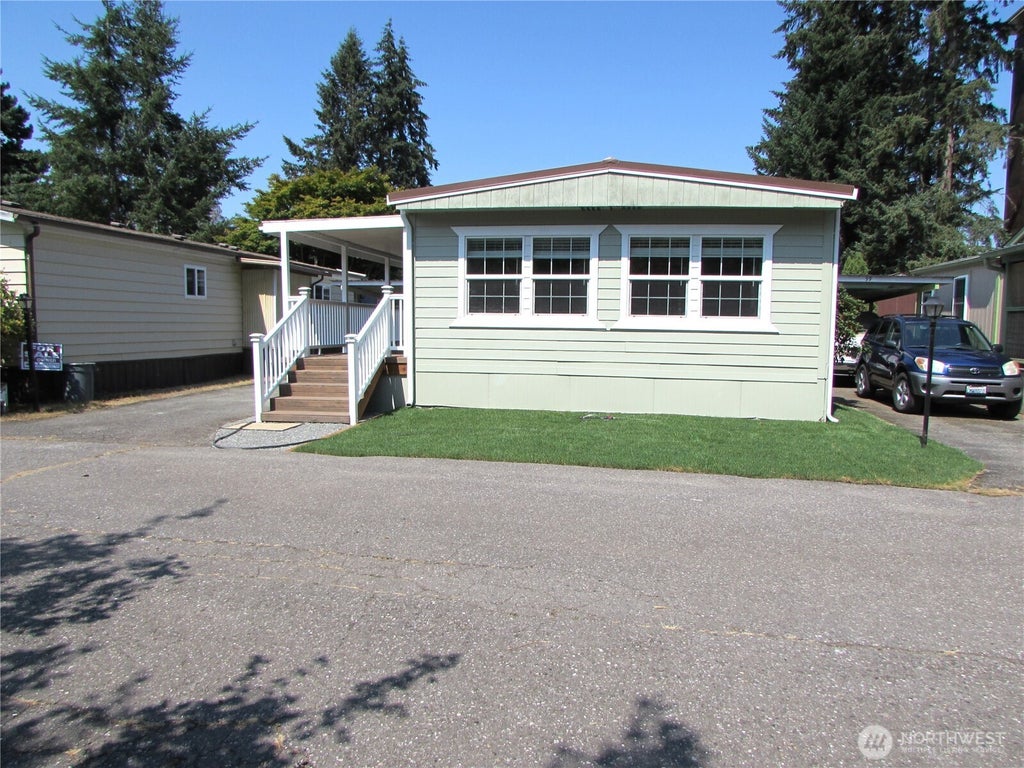 Photo of 11424 36TH Drive NE #98, Marysville, WA 98271 (MLS # 2570233)