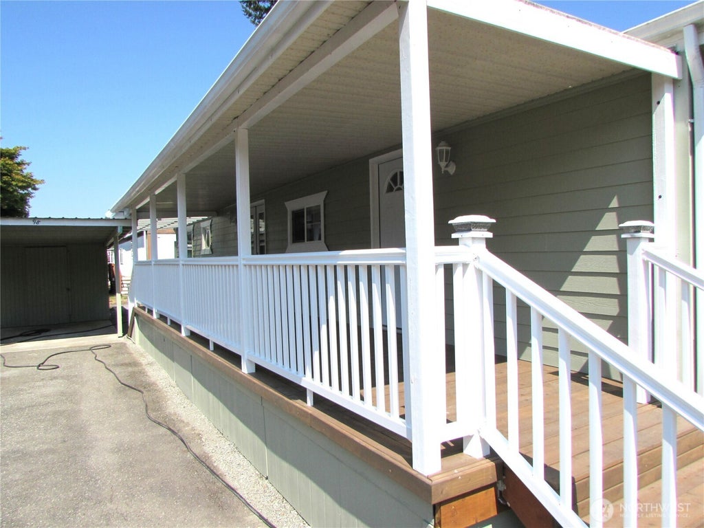 Photo of 11424 36TH Drive NE #98, Marysville, WA 98271 (MLS # 2570233)